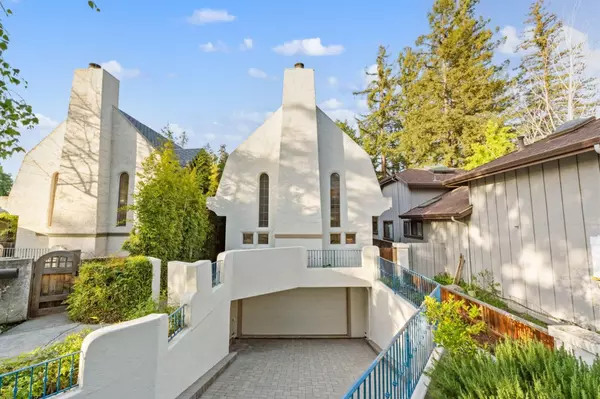 Palo Alto, CA 94306,2095 Bowdoin ST