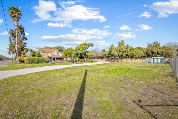 Morgan Hill, CA 95037,586 Monterey RD