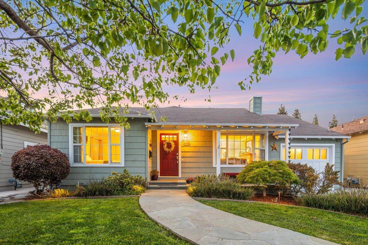 San Mateo, CA 94403,157 Mclellan AVE