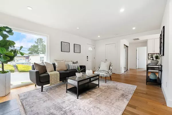 San Bruno, CA 94066,2491 Rosewood DR