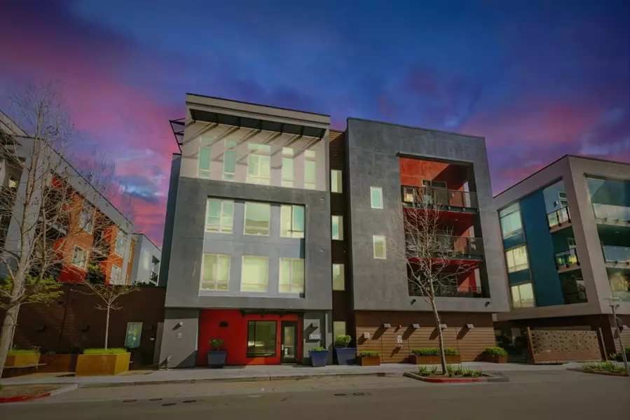 1028 Foster Square LN 403, Foster City, CA 94404