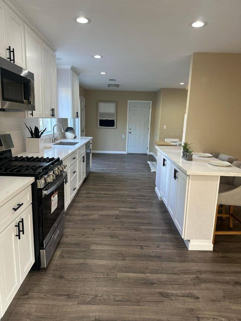 Salinas, CA 93901,728 W Alisal ST