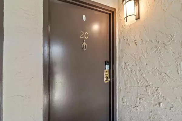 Los Altos, CA 94022,226 W Edith AVE 20