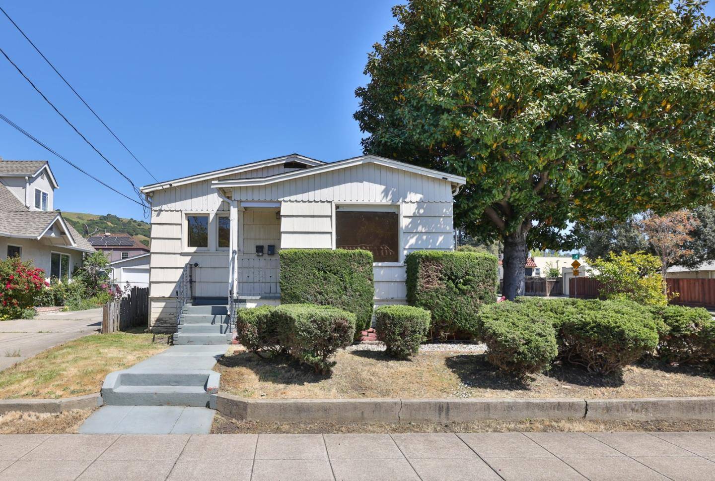 San Leandro, CA 94577,494 Lewis AVE