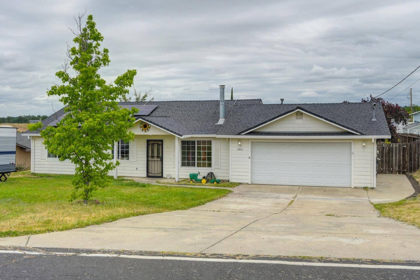 2412 Quiver DR, Ione, CA 95640