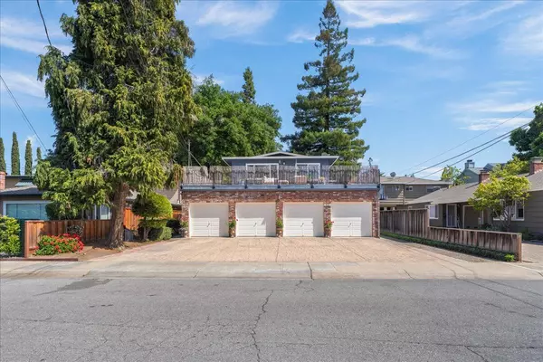 Menlo Park, CA 94025,933 Florence LN