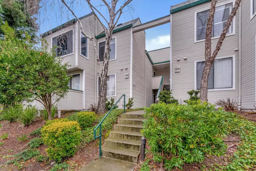 3668 Stoneglen S, Richmond, CA 94806