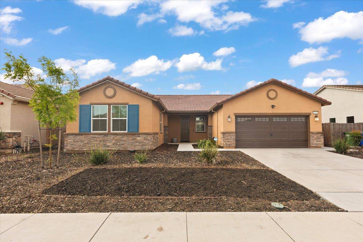 829 Crow Creek CIR, Galt, CA 95632