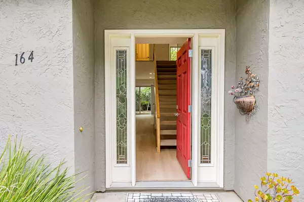 Los Gatos, CA 95032,164 Milmar WAY