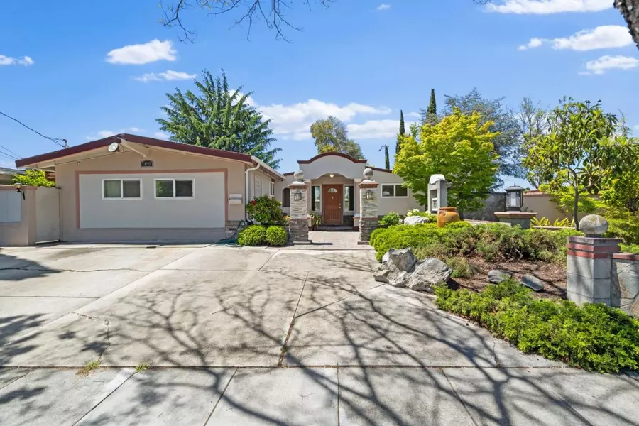 1199 Blazingwood DR, Sunnyvale, CA 94089