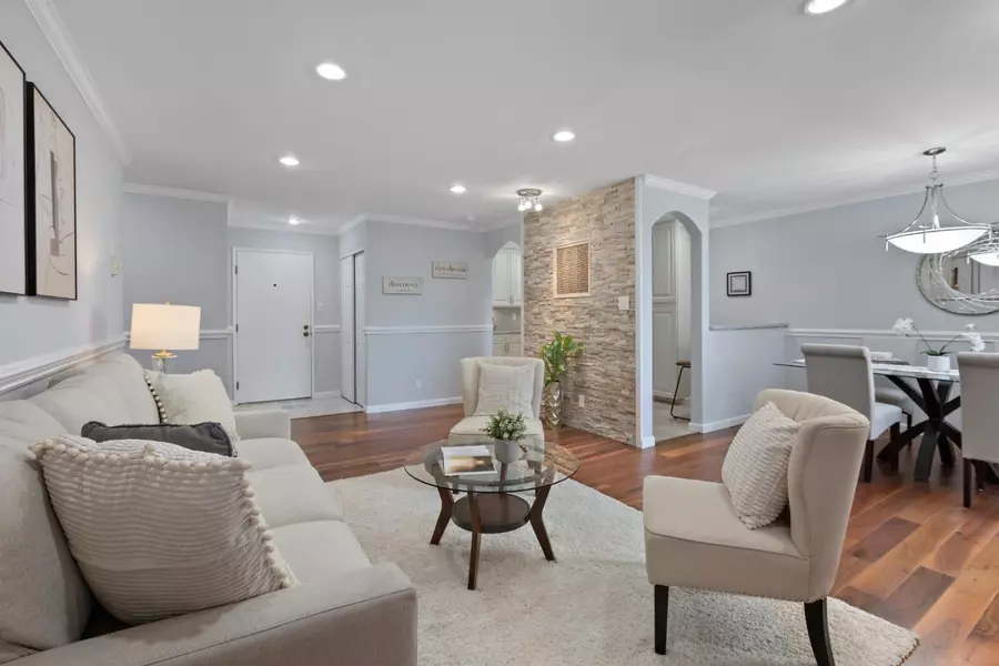 1061 Beach Park BLVD 216, Foster City, CA 94404