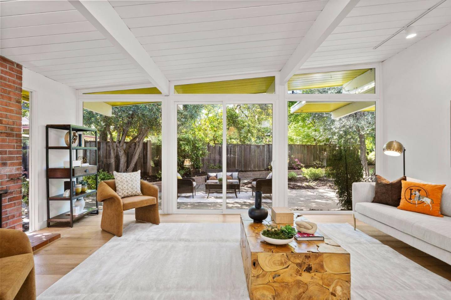 3310 Kenneth DR, Palo Alto, CA 94303