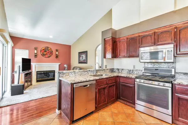 Hollister, CA 95023,161 Amber CT