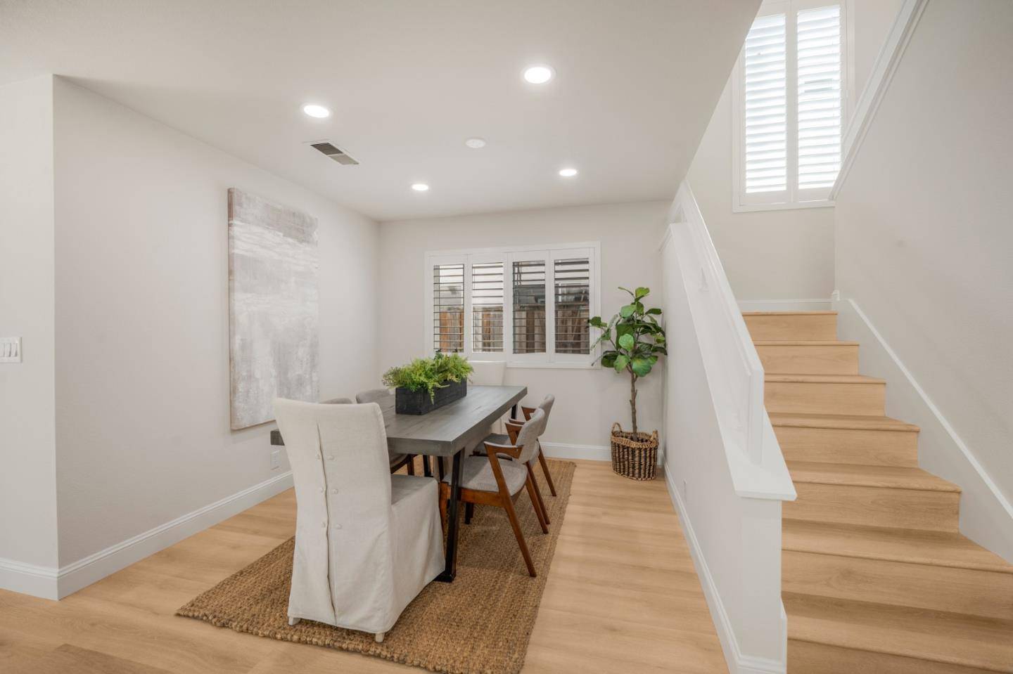 Milpitas, CA 95035,1422 Gingerwood DR