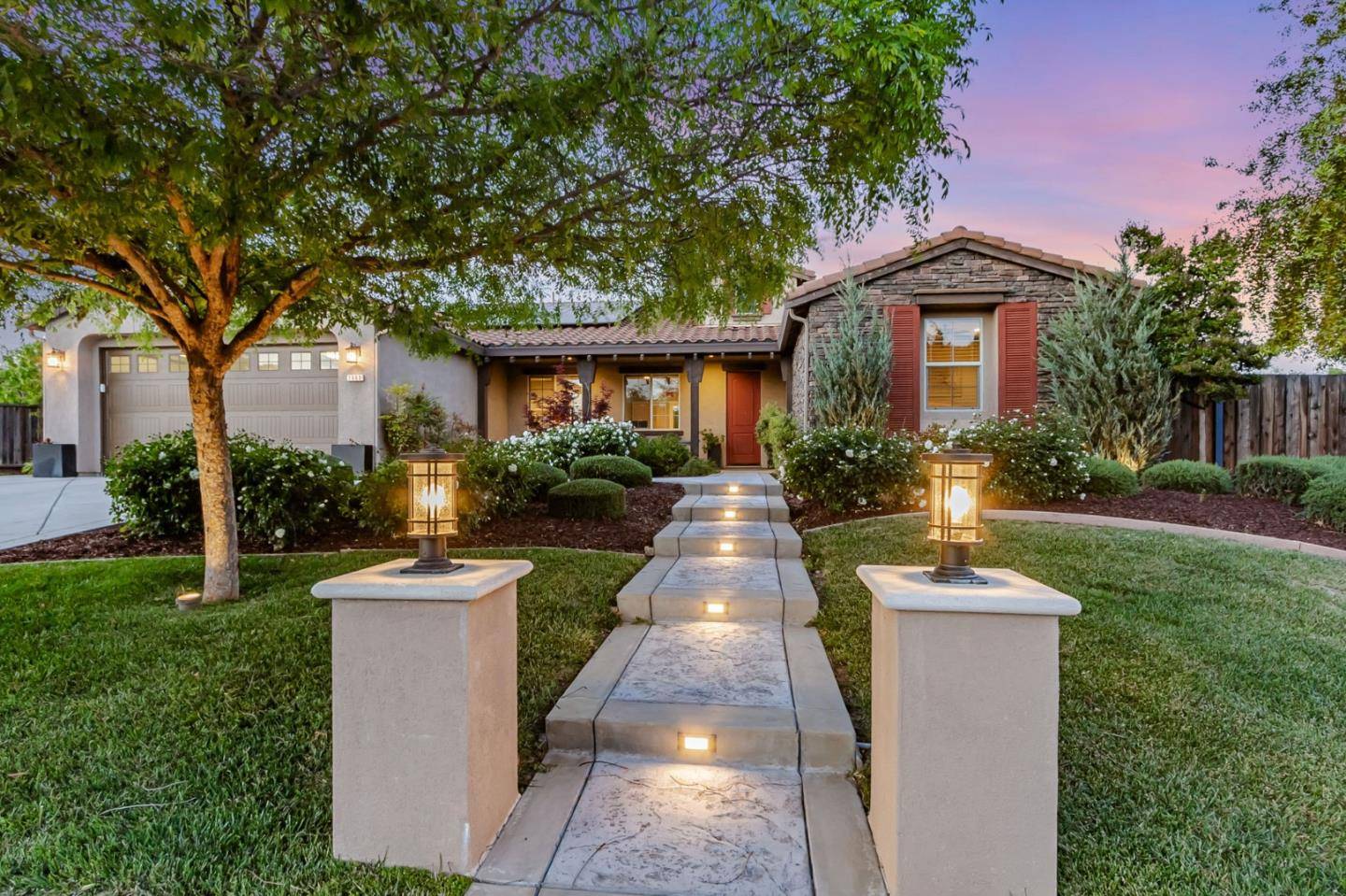Morgan Hill, CA 95037,1660 Martinez WAY