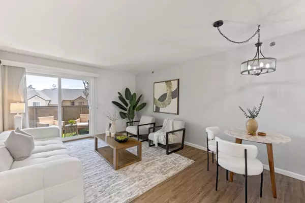 Hayward, CA 94544,685 Dartmore LN 165