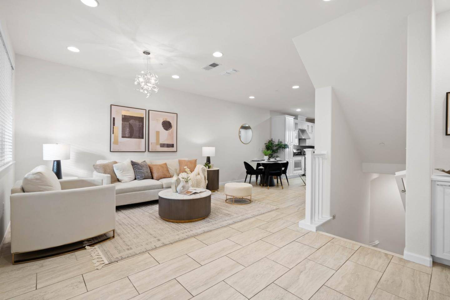 San Jose, CA 95123,862 White Moonstone LOOP