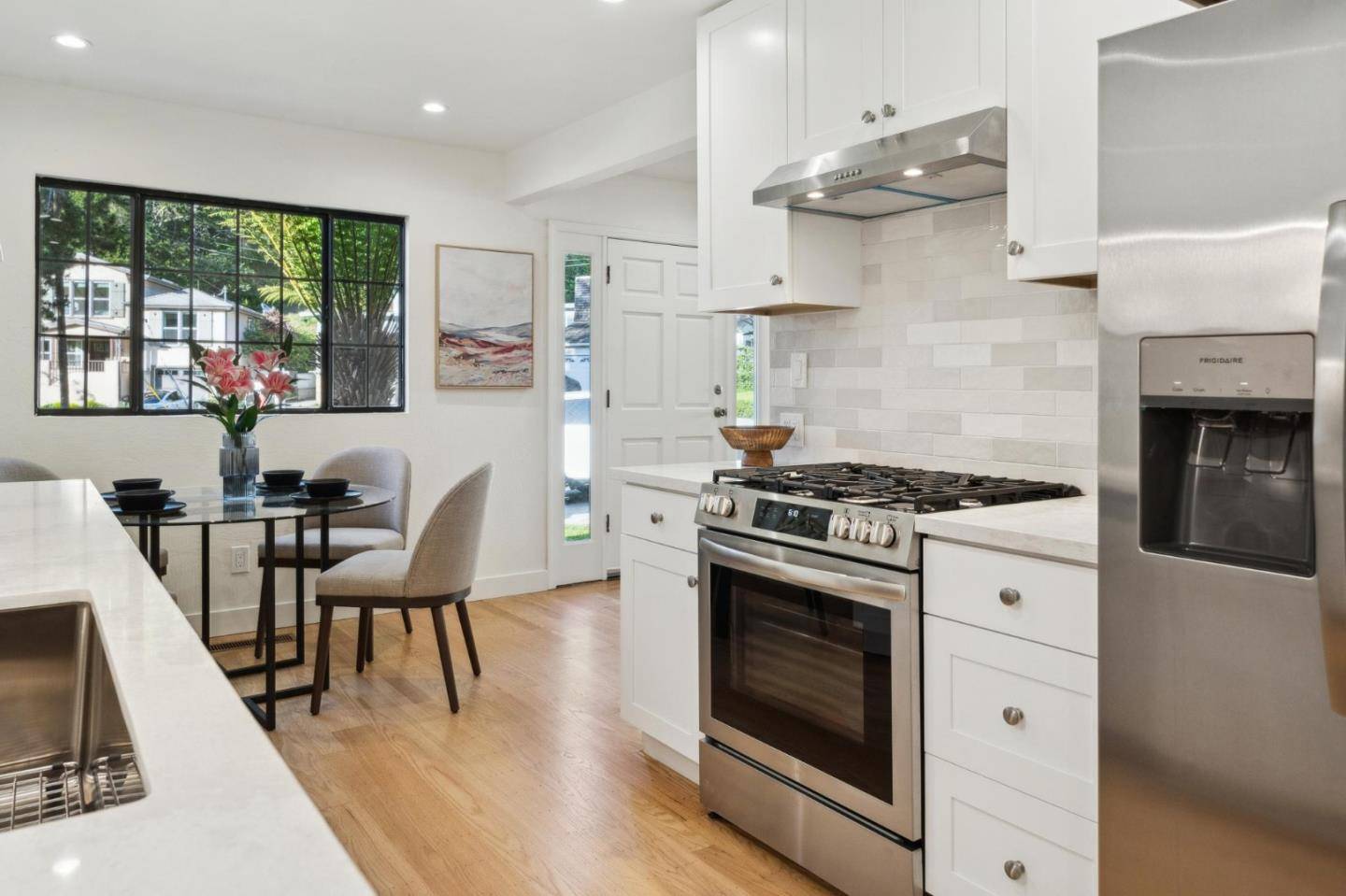Pacifica, CA 94044,264 Berendos AVE