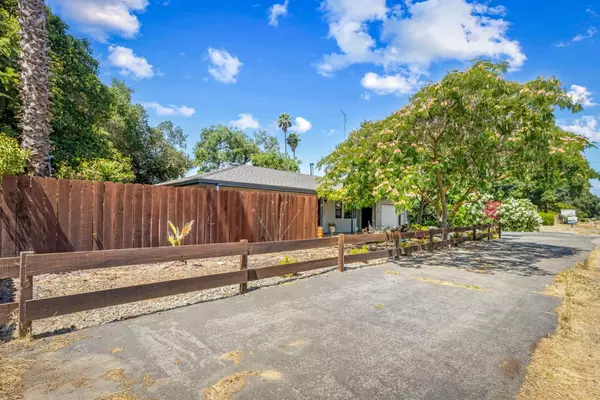 Morgan Hill, CA 95037,17785 Casa LN