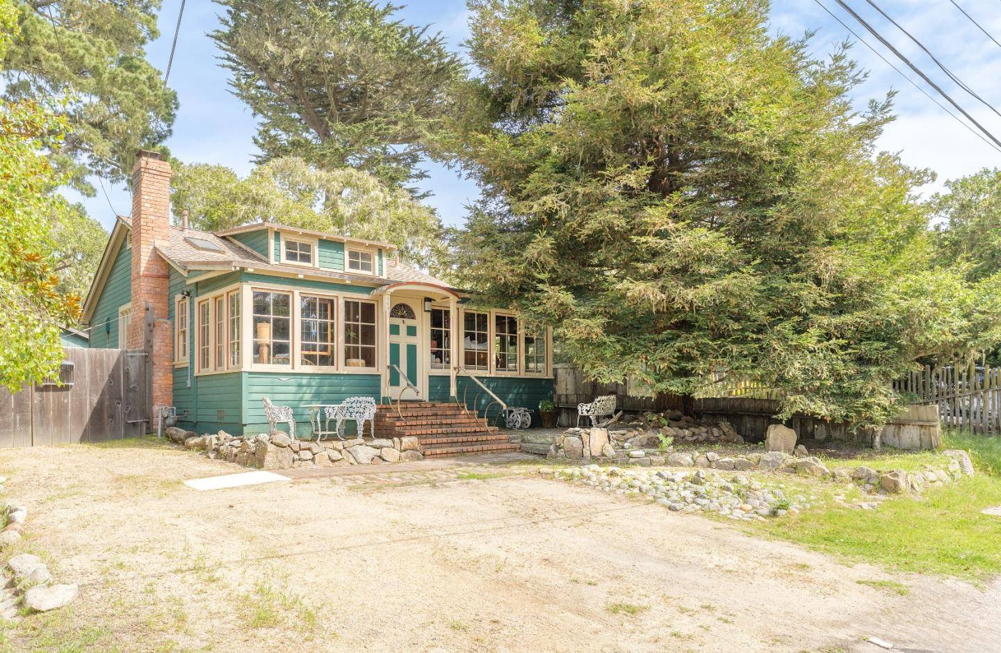 469 Evergreen RD, Pacific Grove, CA 93950