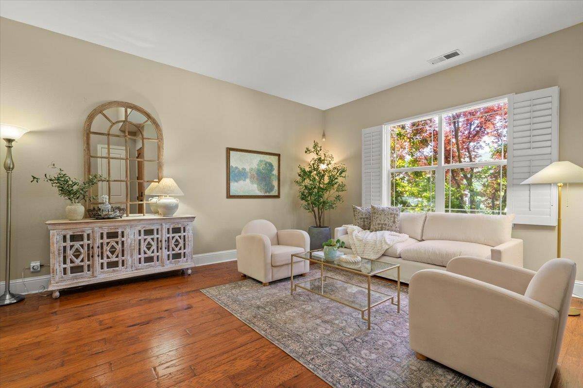 Morgan Hill, CA 95037,940 DaVinci CIR