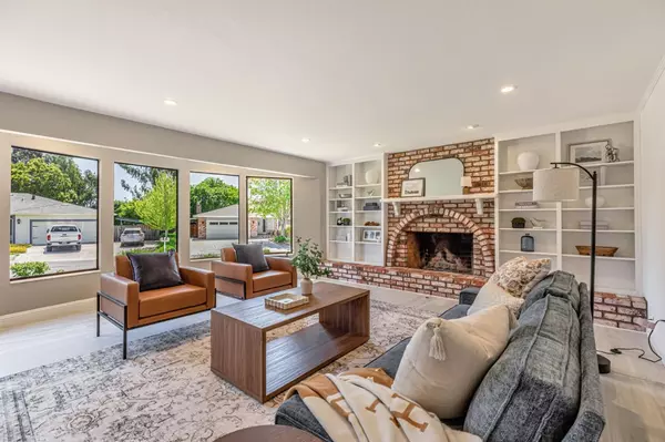 Hollister, CA 95023,445 Marks DR