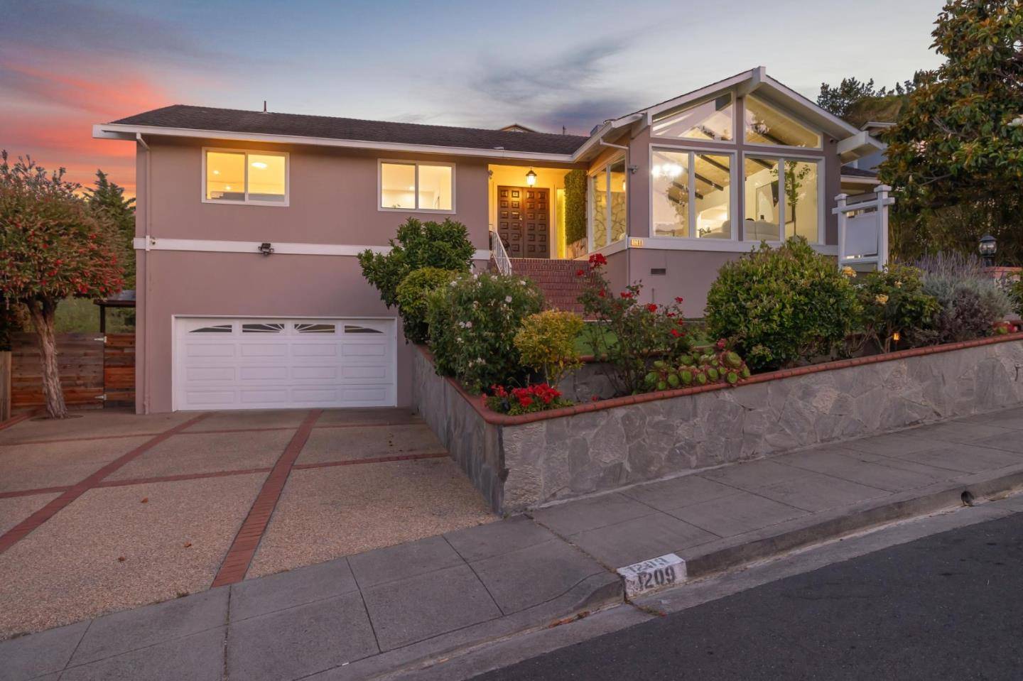 1209 Lake ST, Millbrae, CA 94030