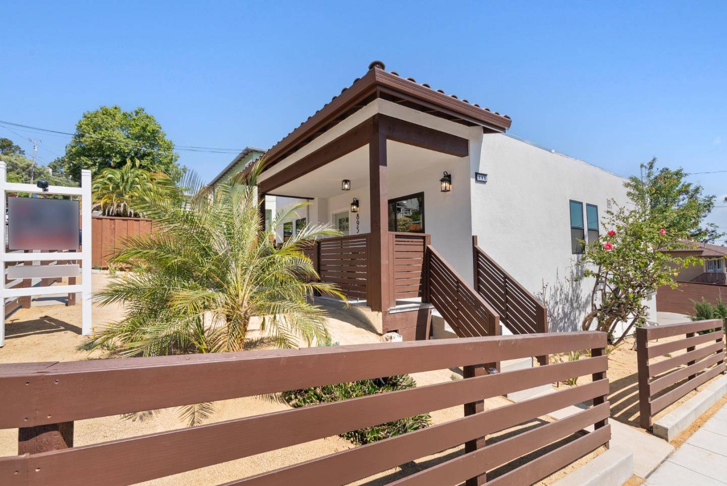Belmont, CA 94002,895 Laurel AVE
