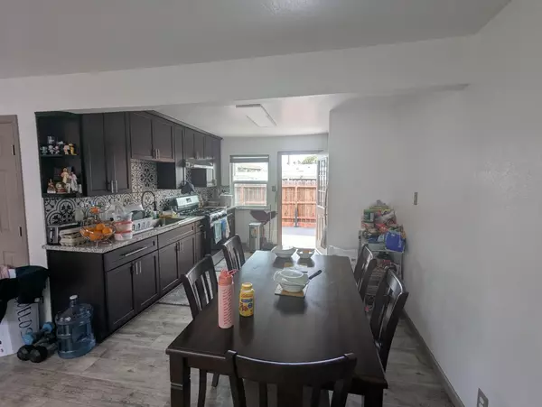 Hayward, CA 94544,250 Schafer RD