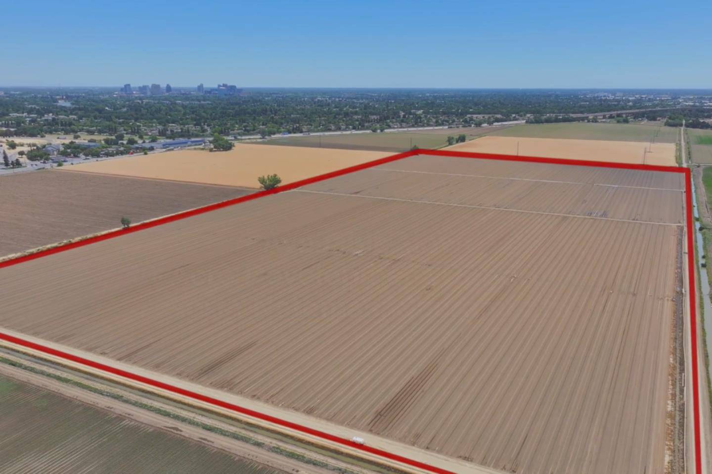 na El Centro RD, Sacramento, CA 95833