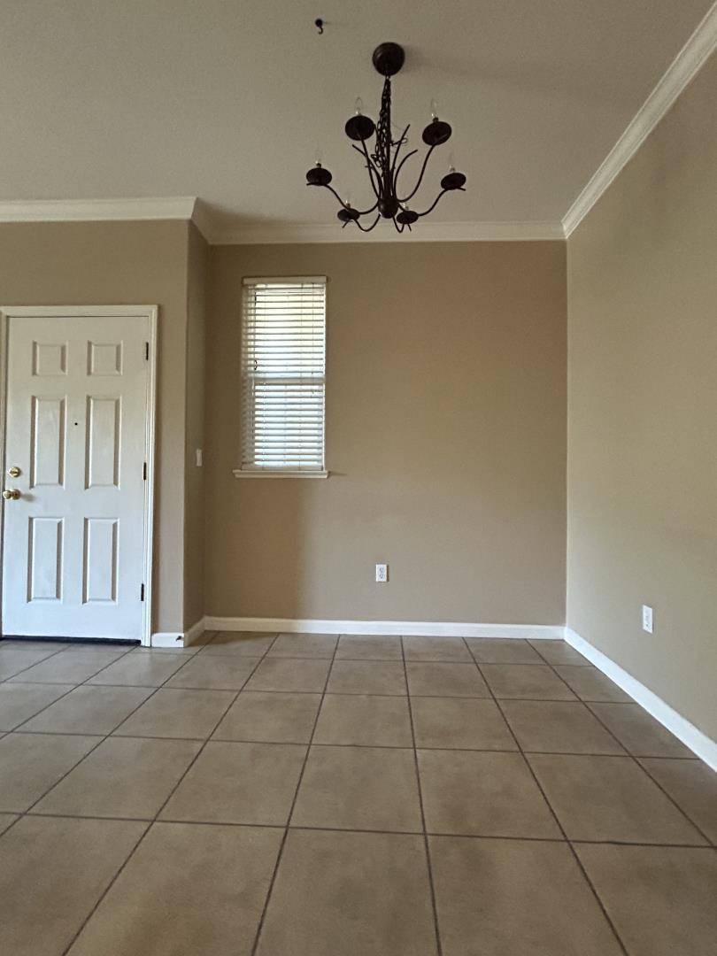 Turlock, CA 95382,1360 Shady LN 418