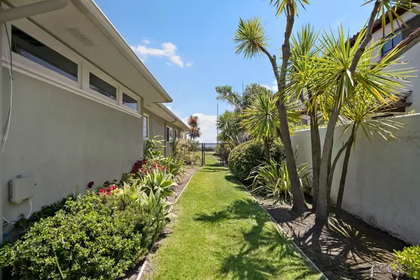 Santa Cruz, CA 95062,4120 Opal Cliff DR