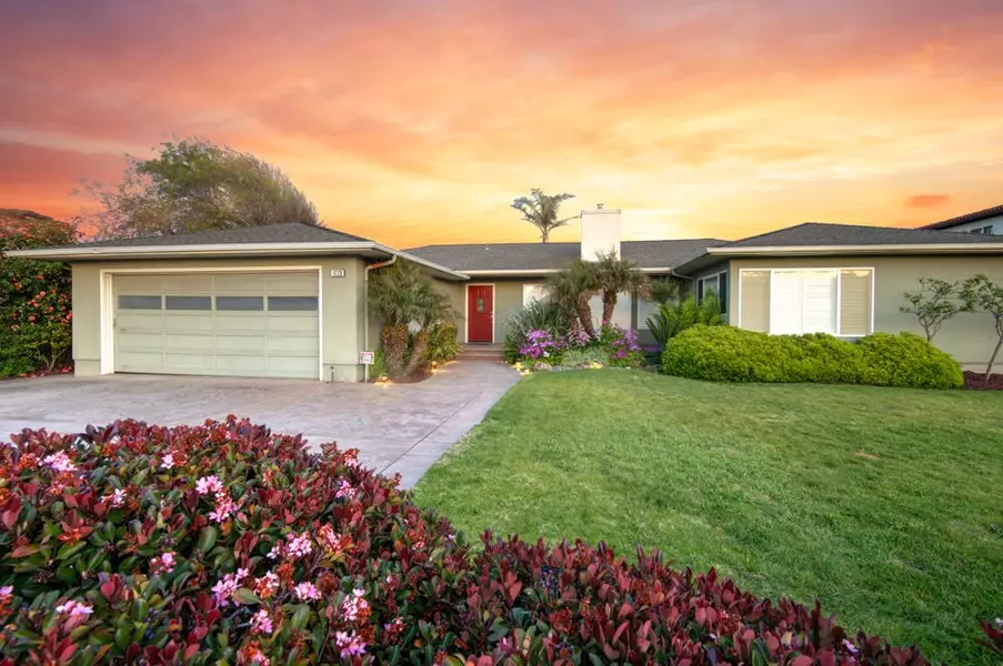 4120 Opal Cliff DR, Santa Cruz, CA 95062