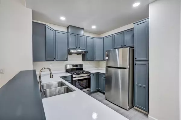 Hayward, CA 94541,22820 Paseo PL