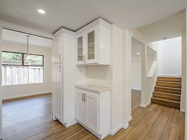 2603 Hambleton LN, Santa Cruz, CA 95065