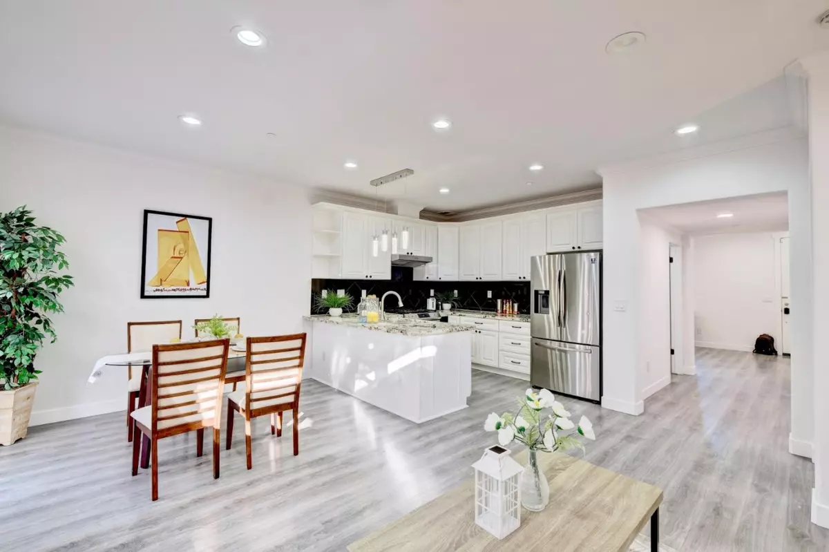 San Jose, CA 95122,875 Roberts PL