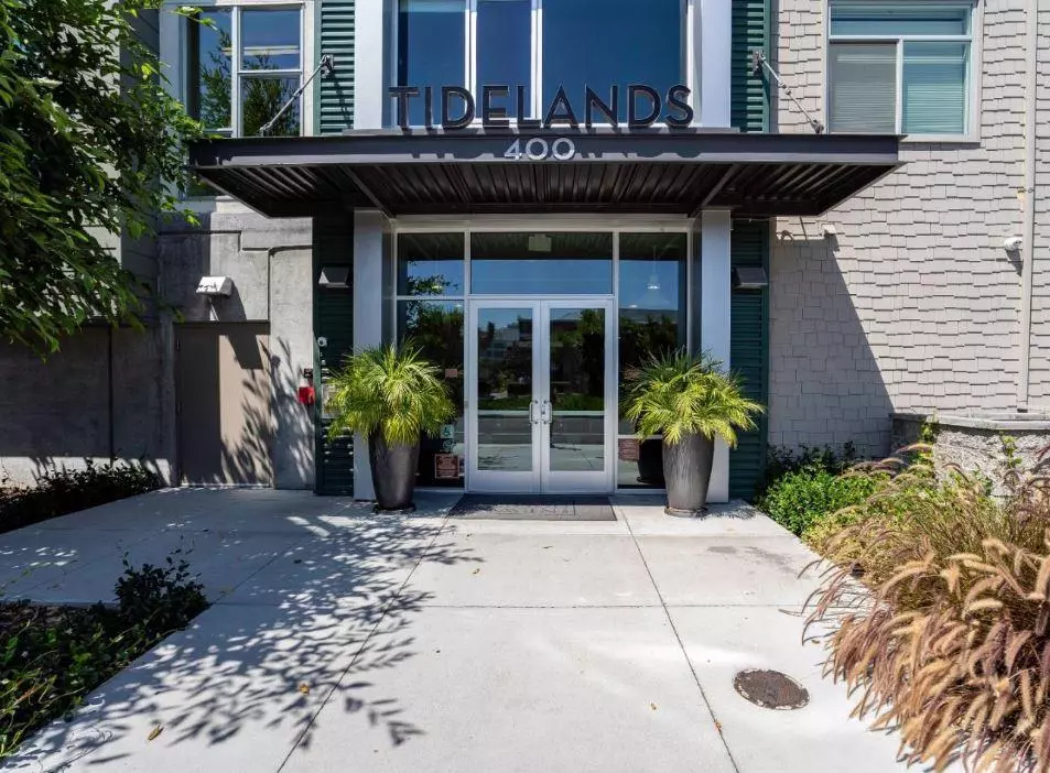 San Mateo, CA 94404,400 Mariners Island BLVD 215