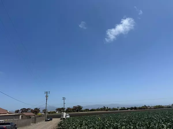 Salinas, CA 93907,1202 Castroville RD