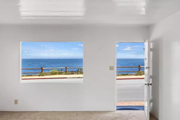 Pacific Grove, CA 93950,813 Ocean View BLVD