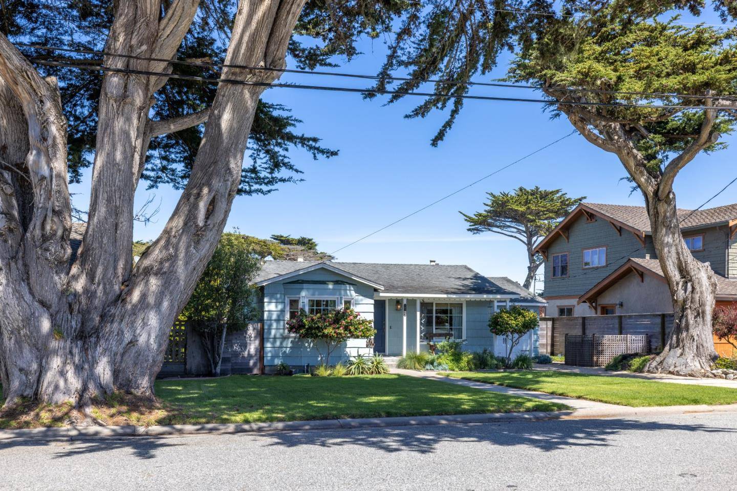 1022 Del Monte BLVD, Pacific Grove, CA 93950
