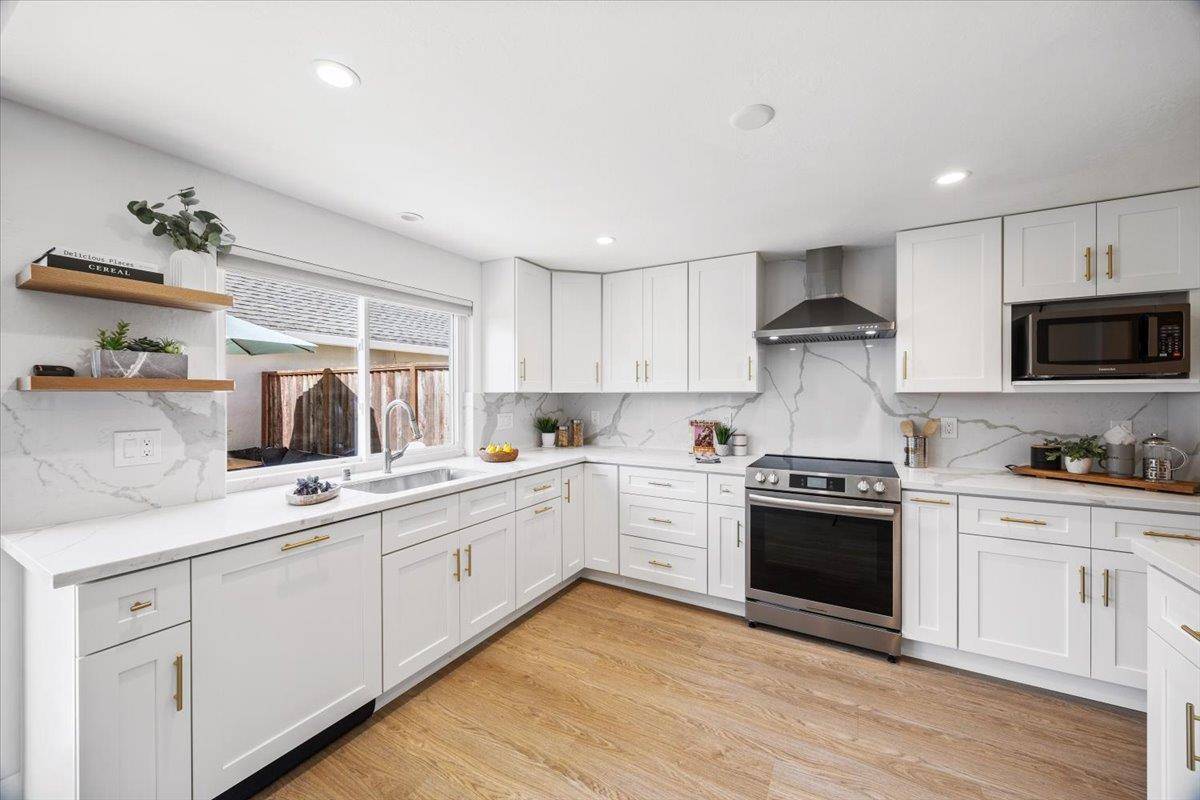 714 Comet DR, Foster City, CA 94404