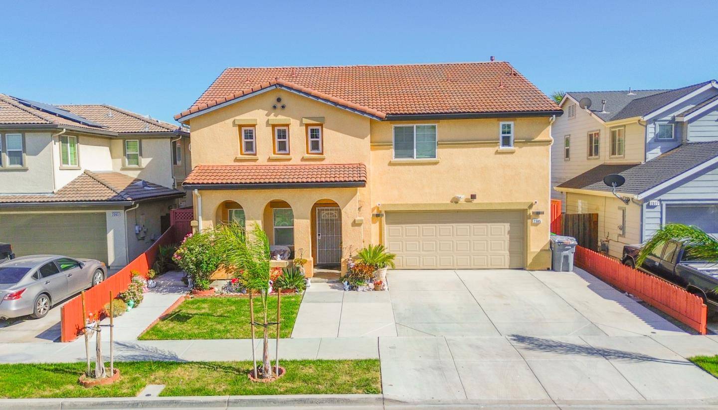 2385 N Mountainside DR, Los Banos, CA 93635