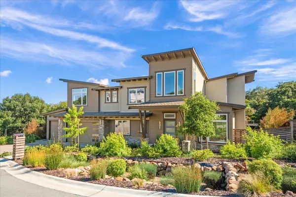 Redwood City, CA 94062,115 Wika Ranch CT