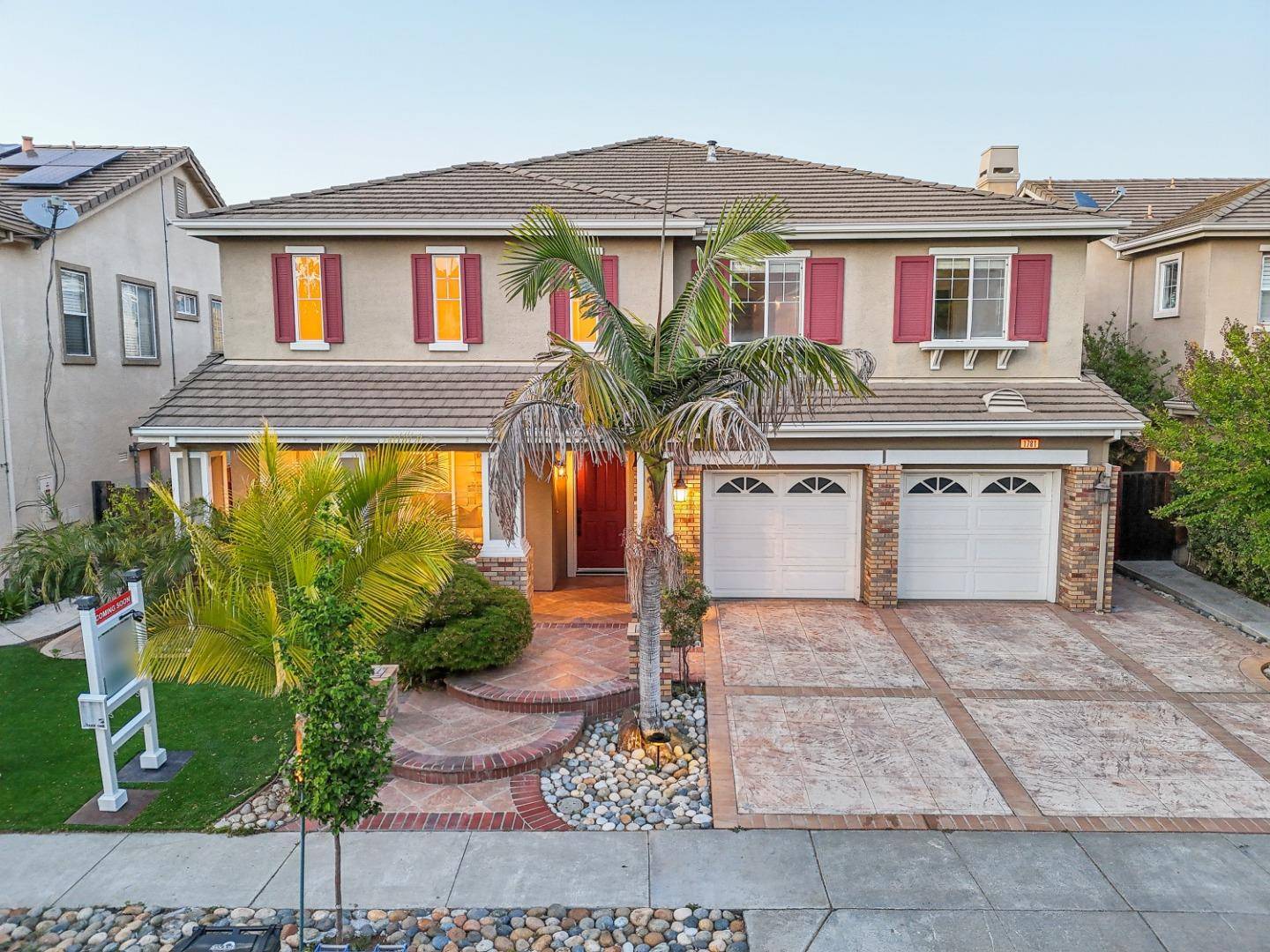 1781 Indigo Oak LN, San Jose, CA 95121