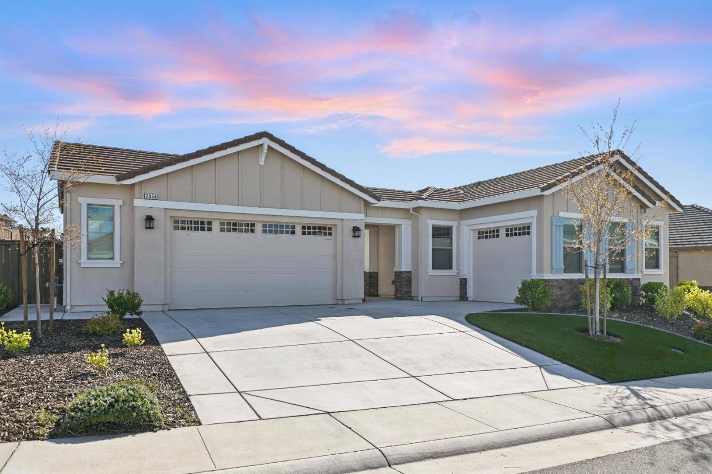 Rocklin, CA 95765,2954 Laredo DR