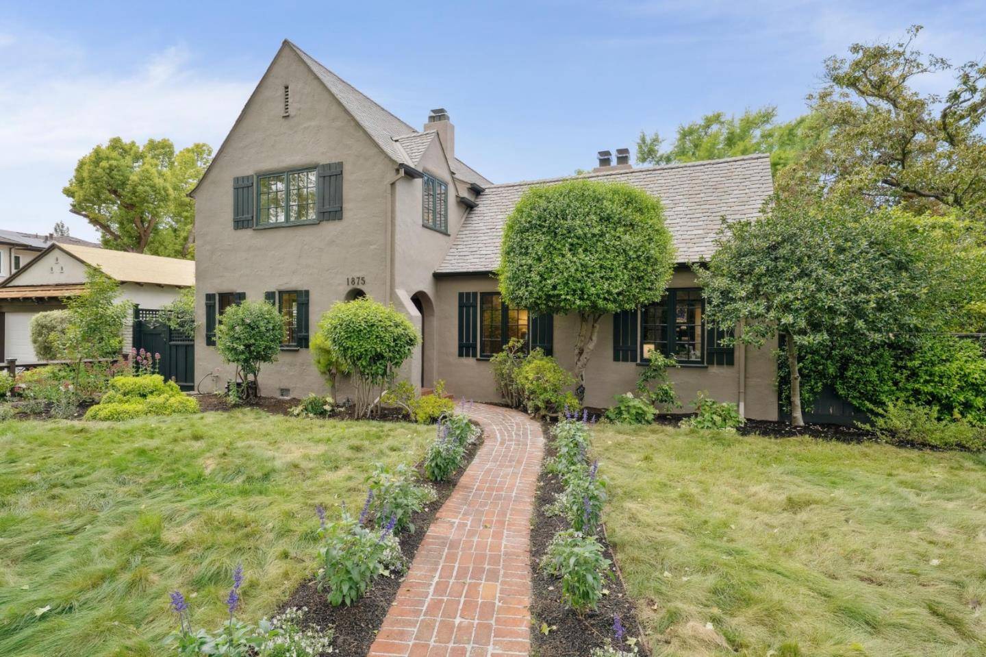 1875 Middlefield RD, Palo Alto, CA 94301