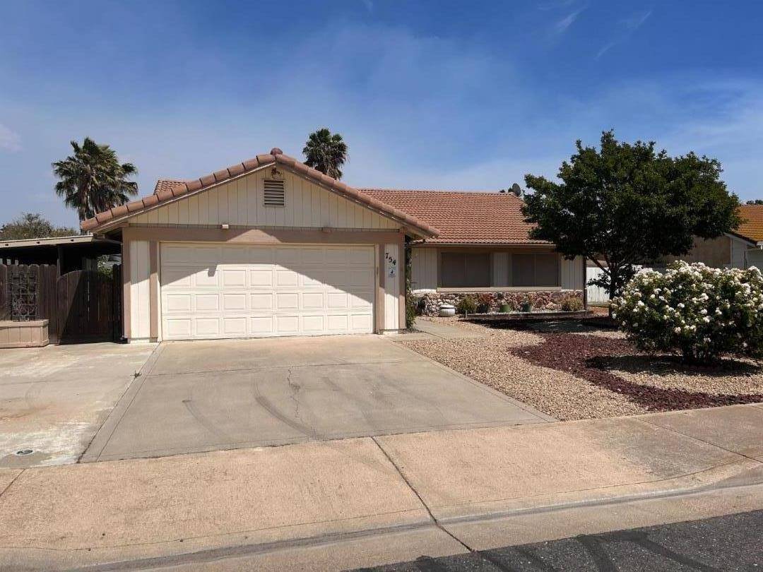 754 Meadowlark AVE, Los Banos, CA 93635