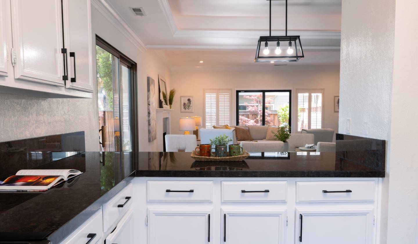 Foster City, CA 94404,801 Ram LN