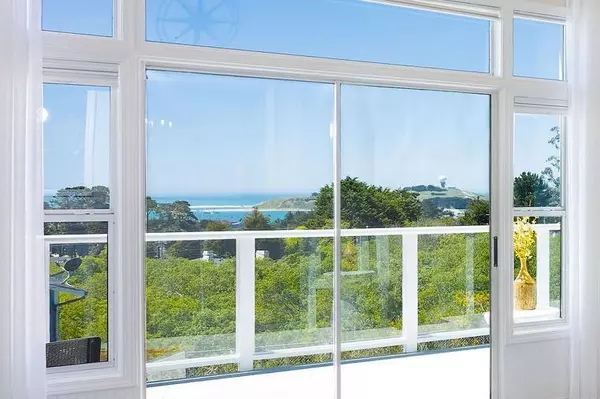 El Granada, CA 94018,754 San Carlos AVE