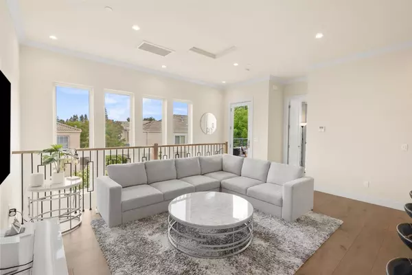 Los Gatos, CA 95032,262 Union AVE